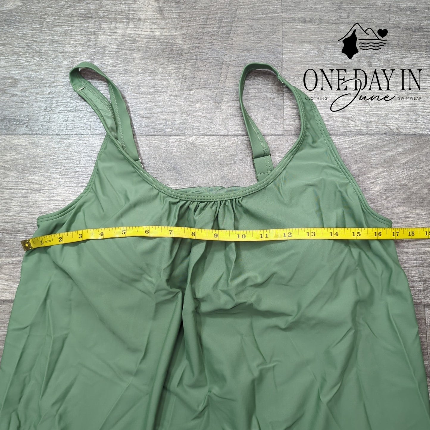 Yonique Blouson Tankini Top Size L