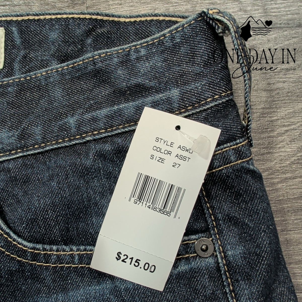 AG Adriano Goldschmied Straight Leg Jeans Dark Wash Blue NWT Size 4 (27)