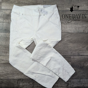 Chico's Embroidered Pull On Jegging Ankle Jeans White Size 0.5R 6 NWT Size 6