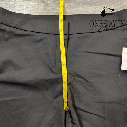 Rafaella Curvy Shorts Size 6