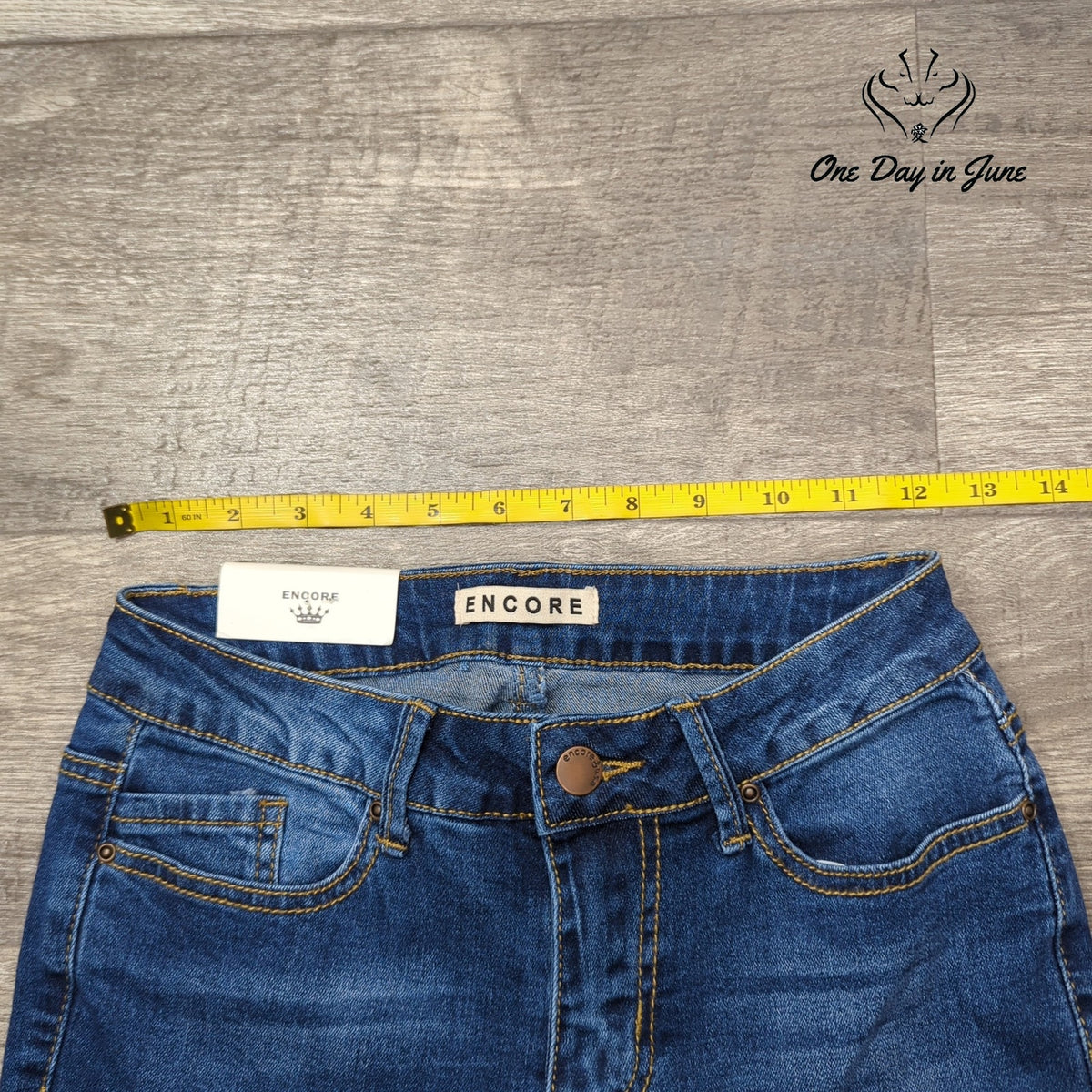 Encore Juniors Skinny Ankle Jeans Medium Wash Blue Stretch NWT Size 1