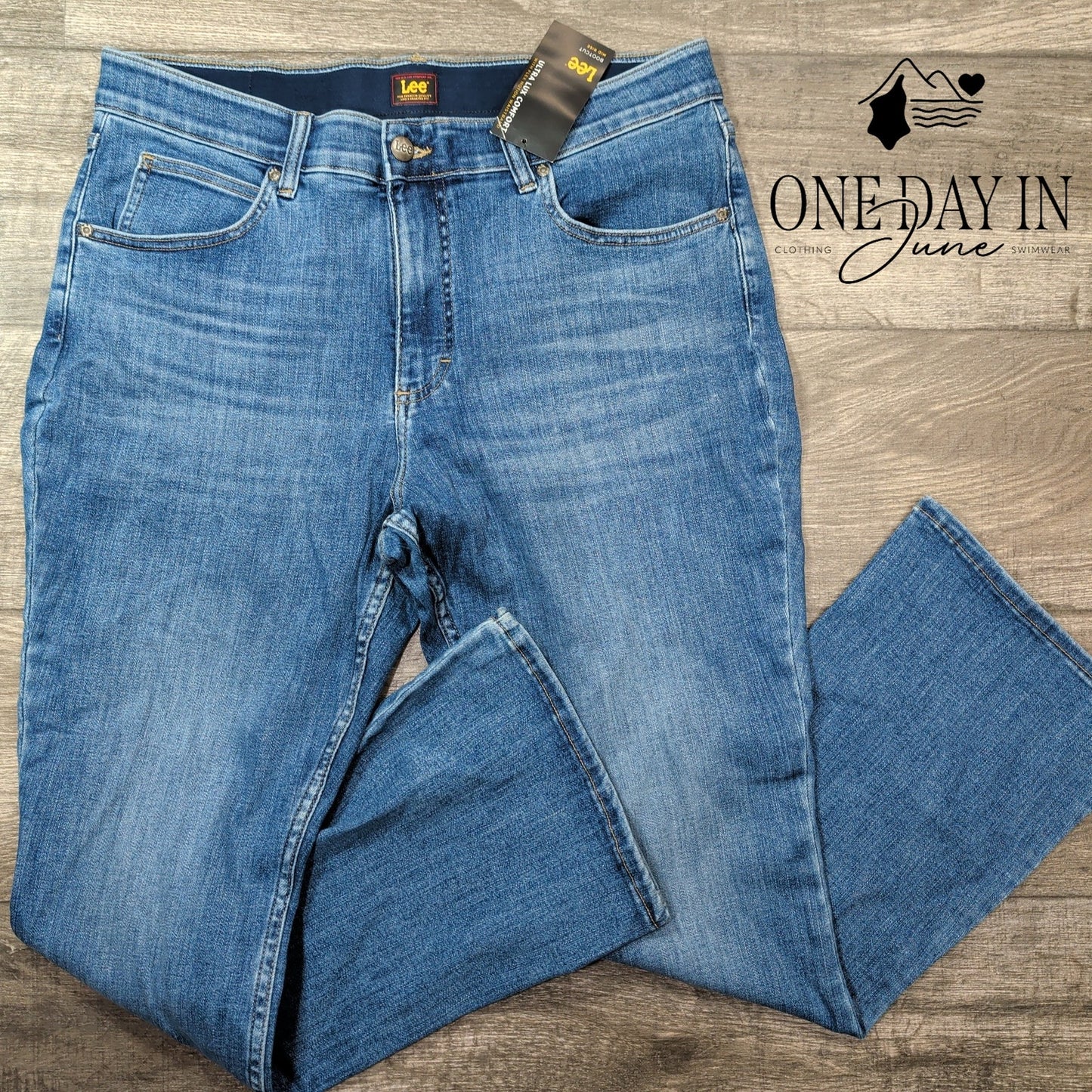 Lee Mid Rise Bootcut Jeans Size 16 Short