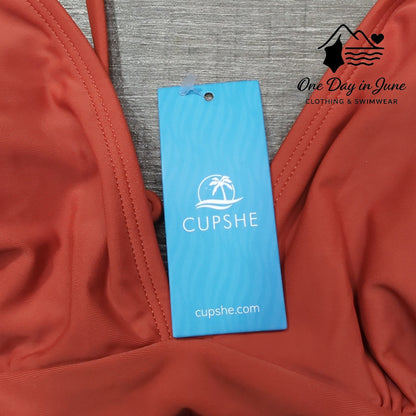 Cupshe V Neck On Piece Swimsuit Size L