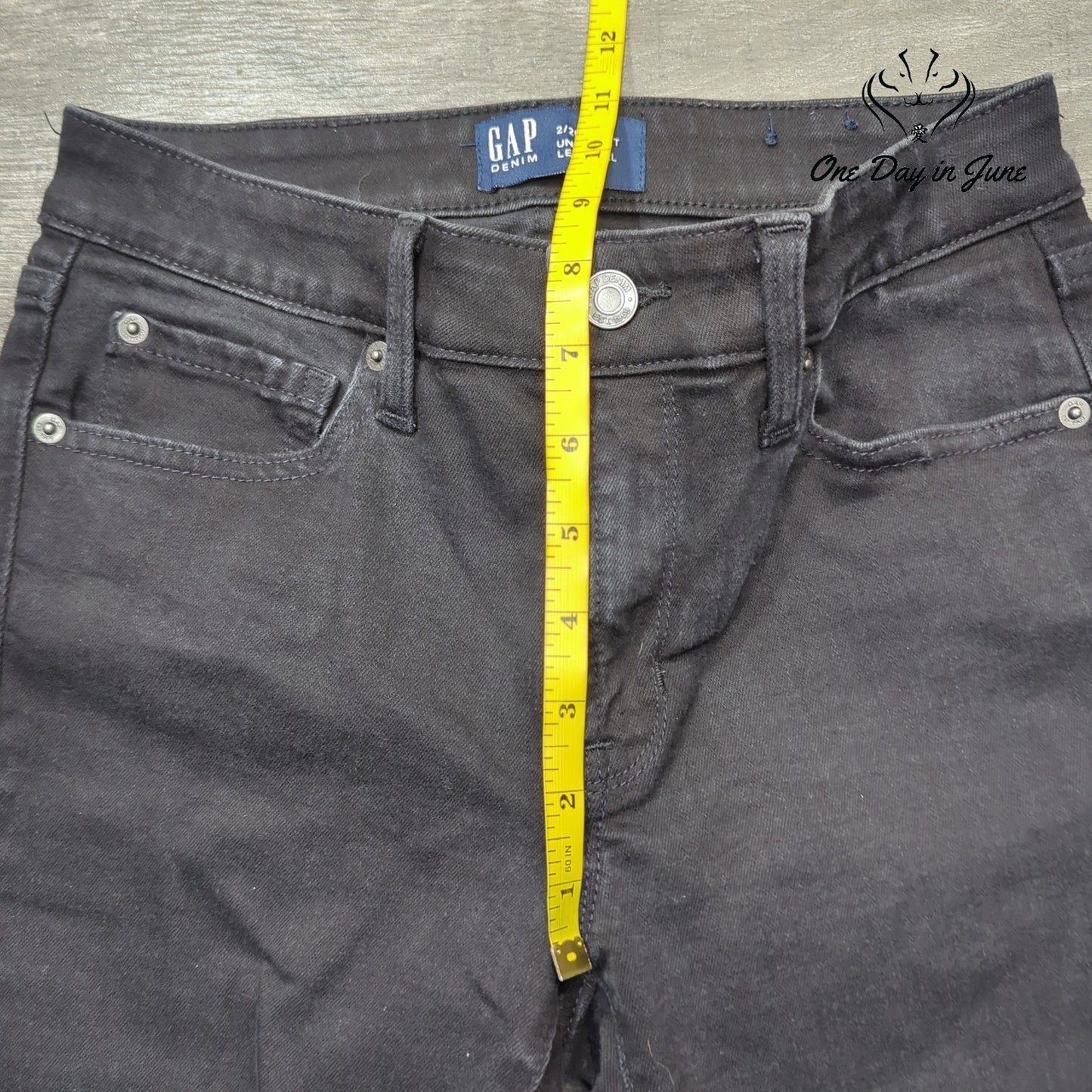 Gap Universal Legging Jeans Size 2 Short