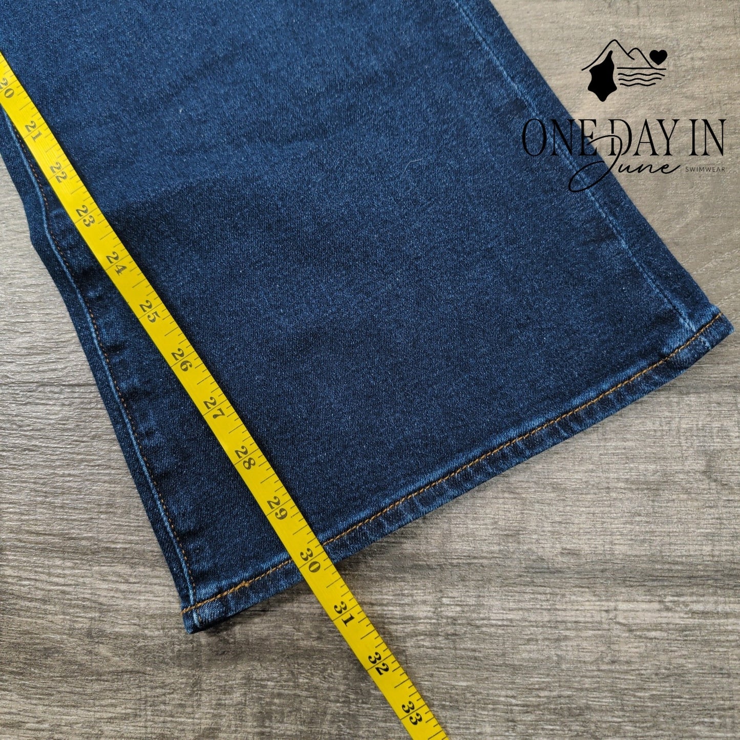 Loft The Slim Flare Jeans Size 8 (29)