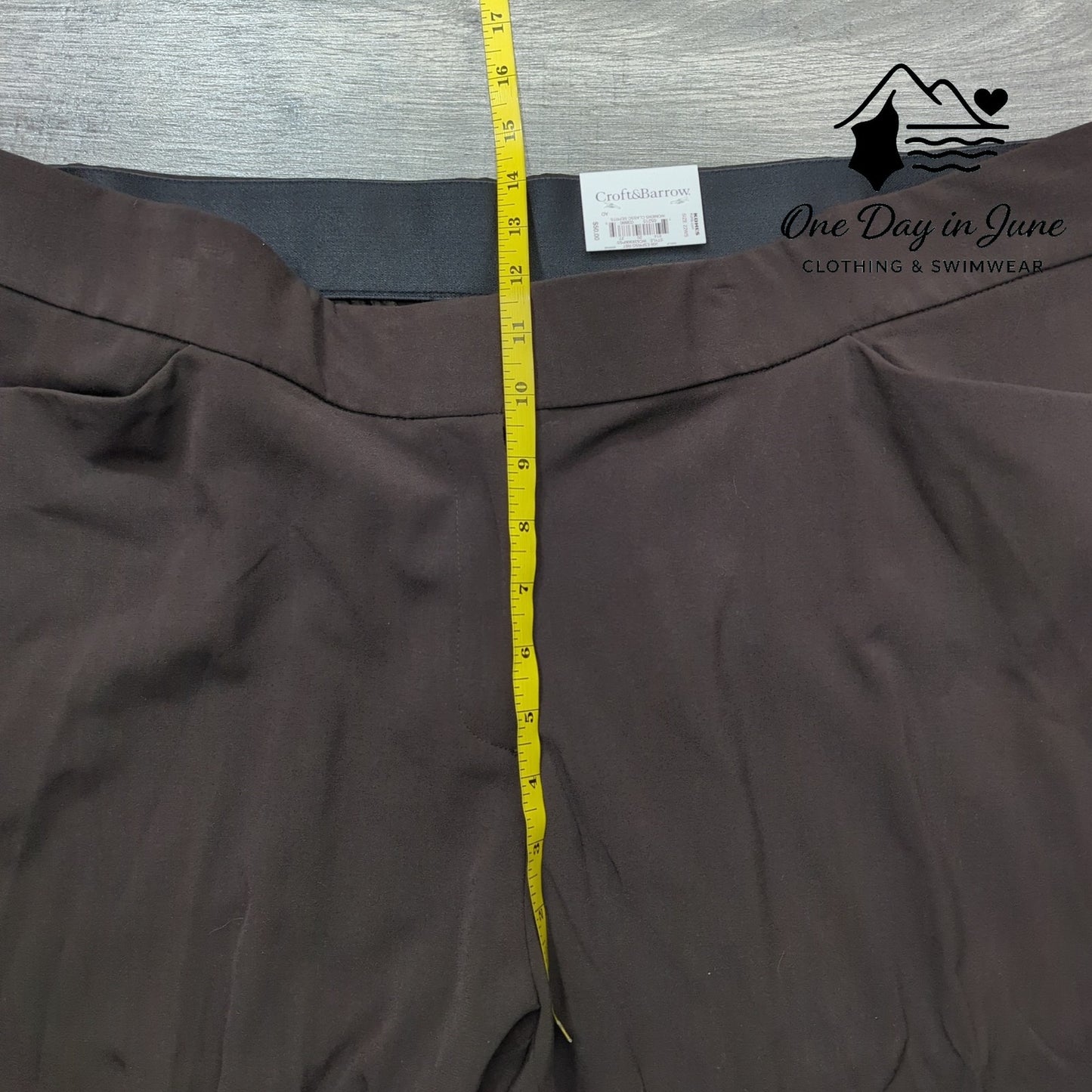 Croft & Barrow Curvy Straight Mid Rise Crop Pants Size 22WS