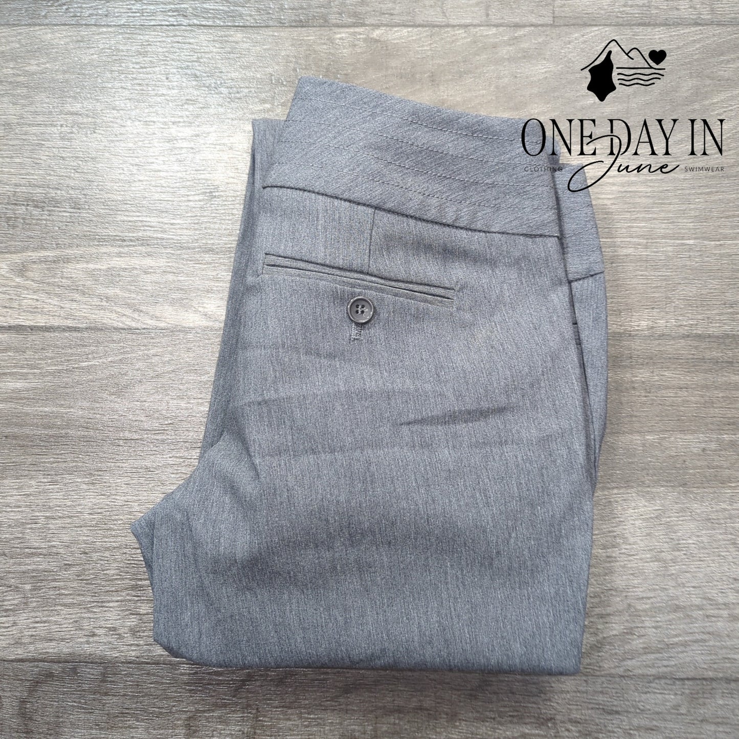 The Limited Exact Stretch Bootcut Pants Size 2S
