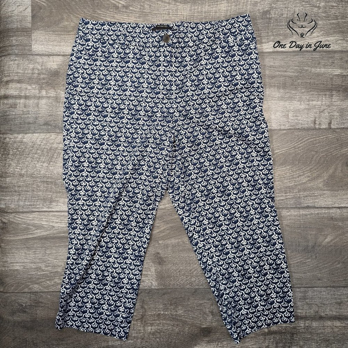 Talbots Petites The Perfect Crop Pants Navy Blue White Paisley Print Size 14P