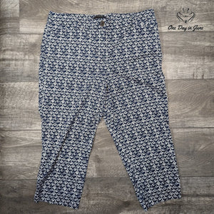 Talbots Petites The Perfect Crop Pants Navy Blue White Paisley Print Size 14P