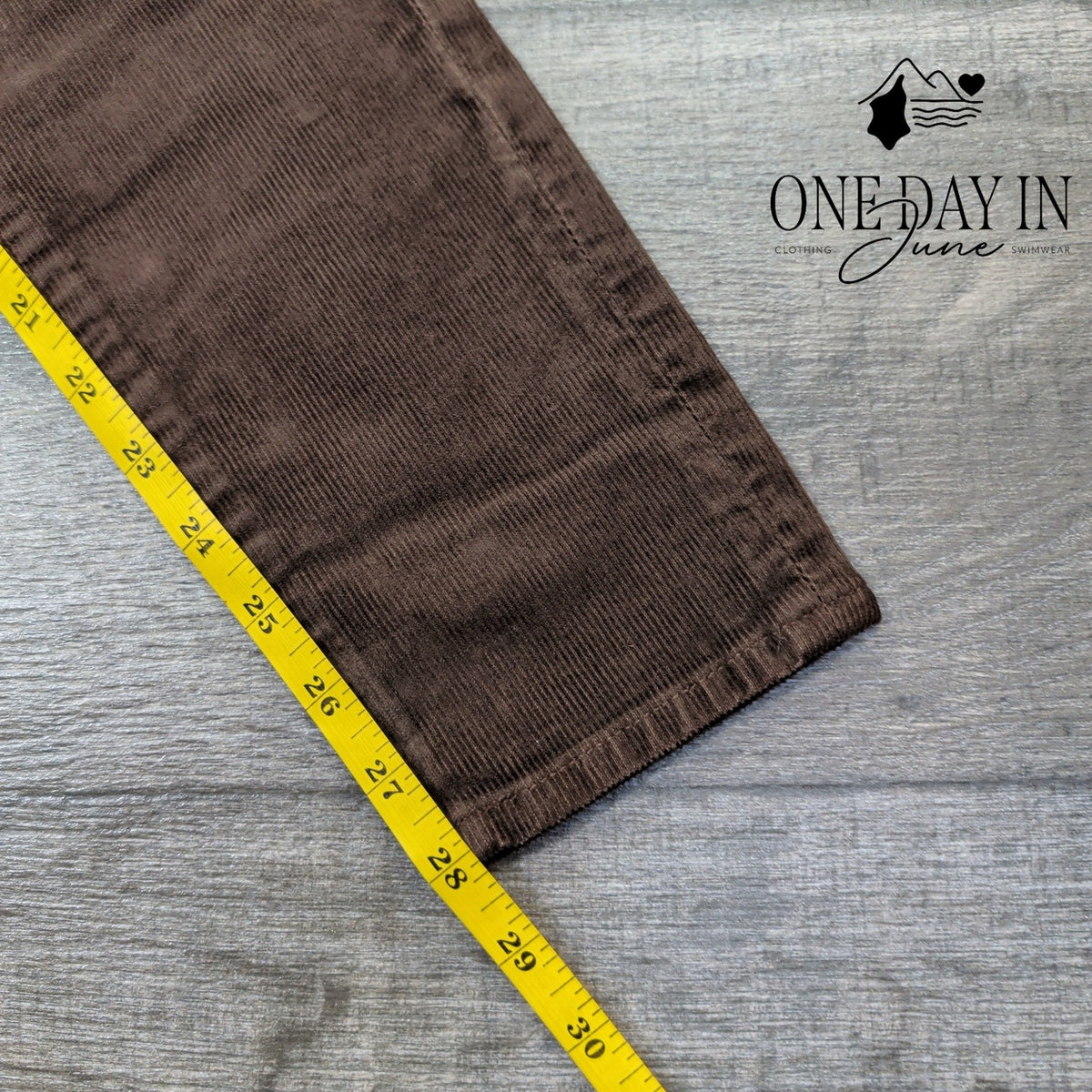 AG Adriano Goldschmied Skinny Corduroy Pants Brown NWT Size 4 (27)