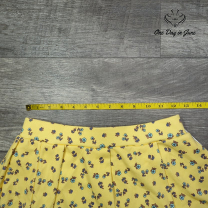So Pleated Mini Skort Yellow Floral Built In Shorts NWT Size S