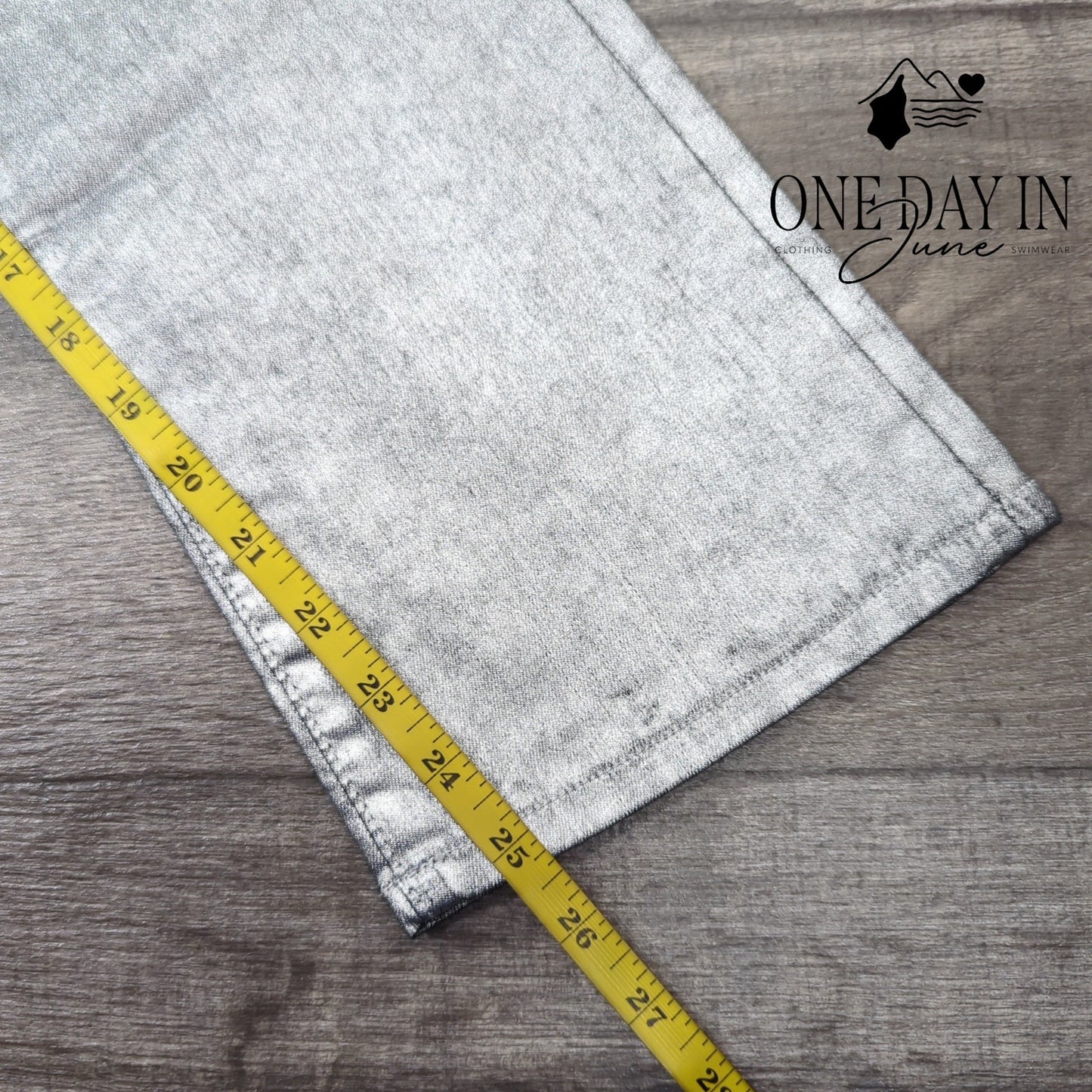 Adriano Goldschmied Coated Denim Crop Flare Jeans Size 27 (4)