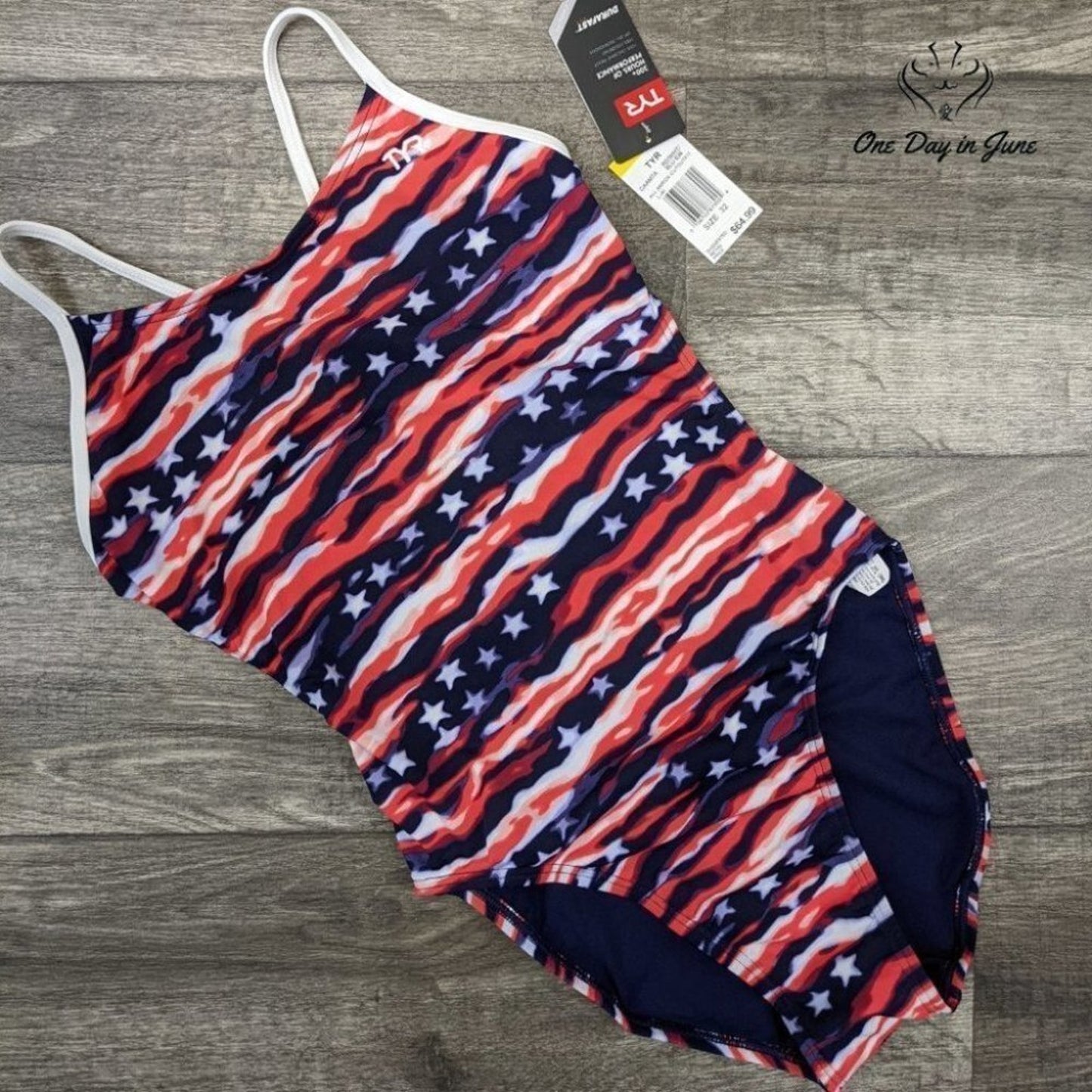 TYR All American One Piece Swimsuit Size 32/S