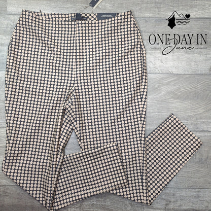 Chico's Black Label Dotted Slim Ankle Pants Black Neutral NWT Size Chico's 1 (M)
