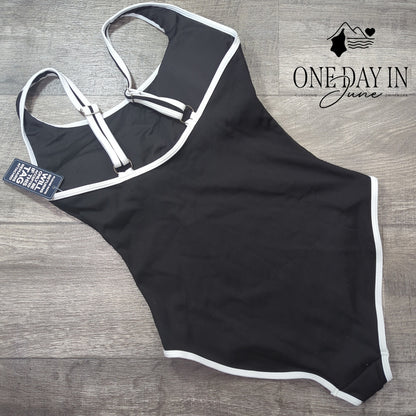 Blooming Jelly Ribbed One Piece Swimsuit Size L