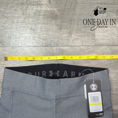 Under Armour Cropped Leggings Size M