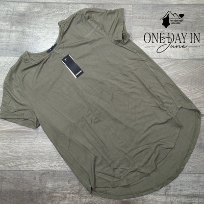 Premise Short Sleeve T Shirt Size M