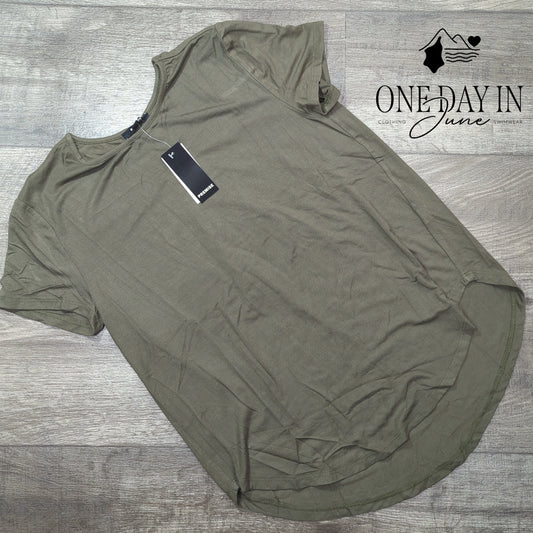 Premise Short Sleeve T Shirt Size M
