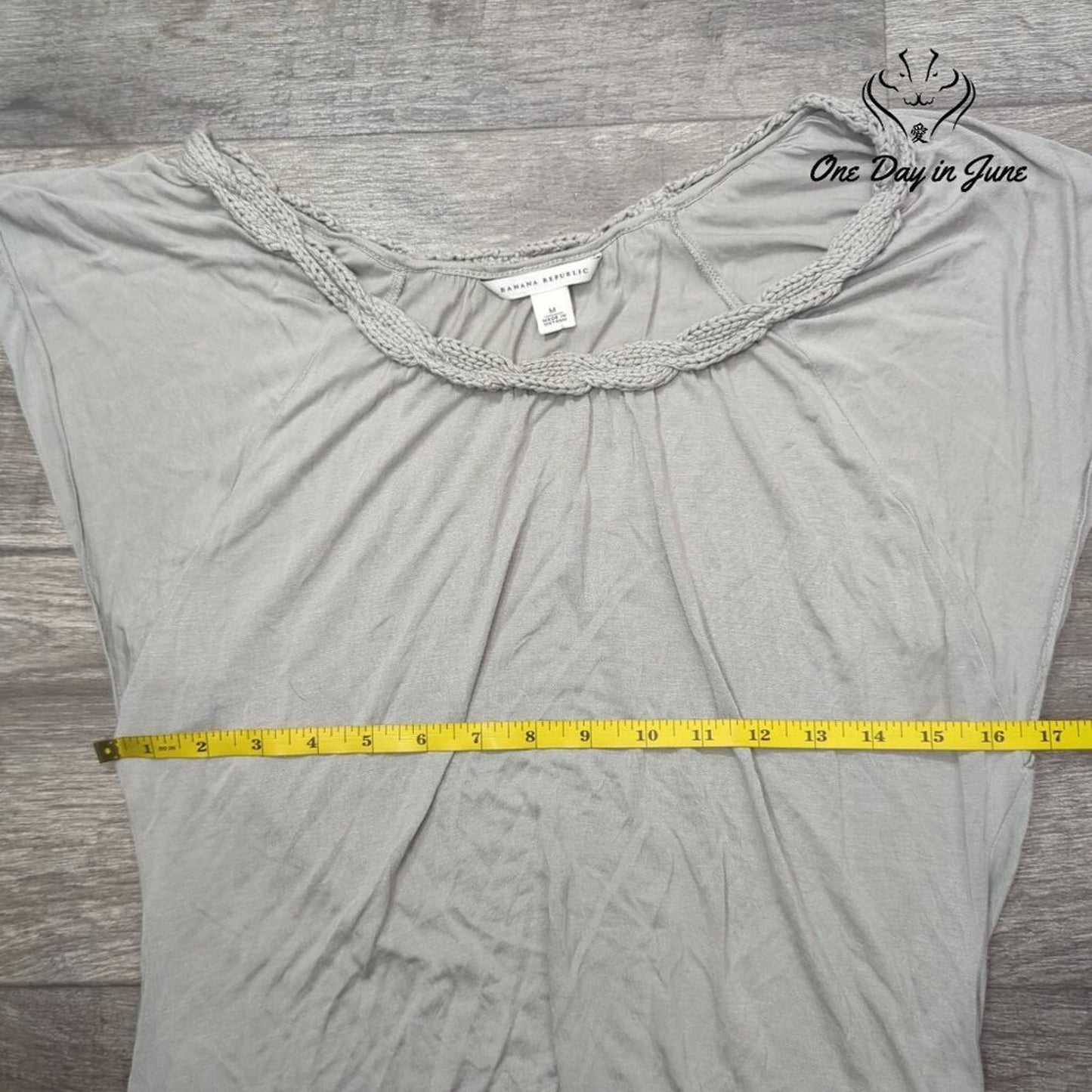 Banana Republic Super Soft Braided Neck Tunic Top Gray Size M Modal Silk Size M