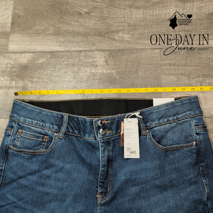 Lane Bryant Plus Size High Rise Straight Jeans Size 22