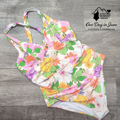 Cupshe Tie Back V Front Floral One Piece Swimsuit Size L