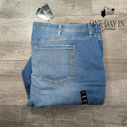 Torrid Plus Size Sky High Skinny Ankle Jeans Size 28