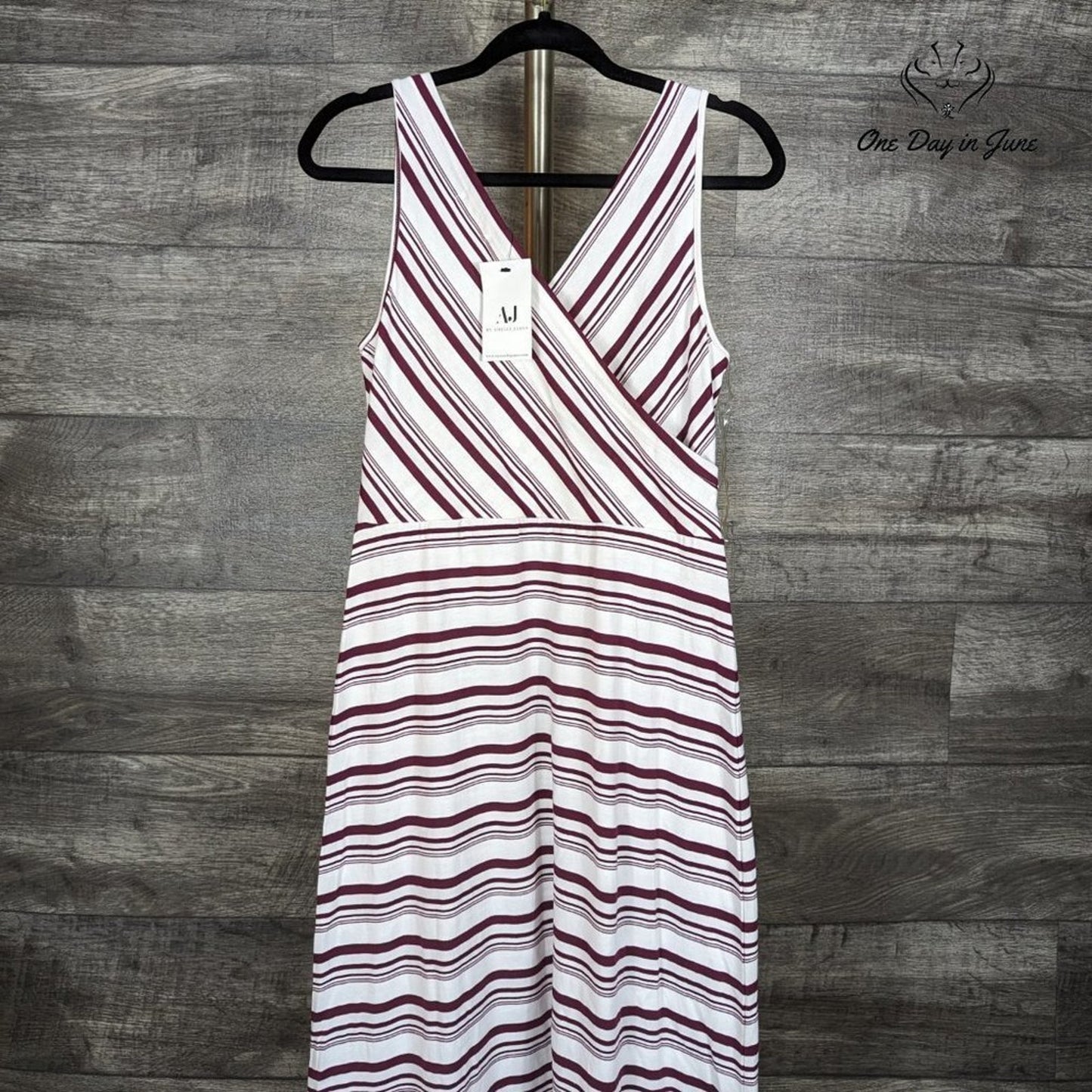 My Amelia James V Neck Maxi Dress Size M