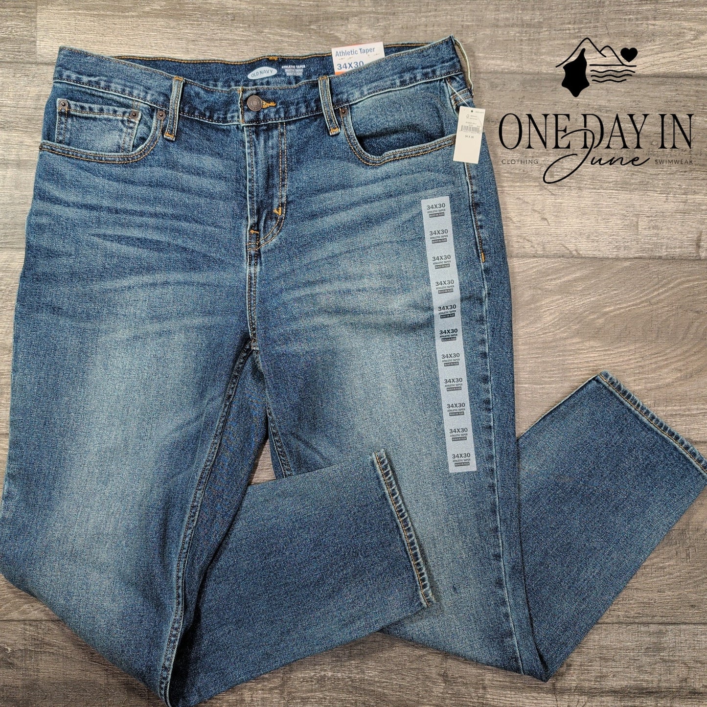 Old Navy Athletic Taper Built-In Flex Jeans Mens Medium Wash NWT Size 34X30