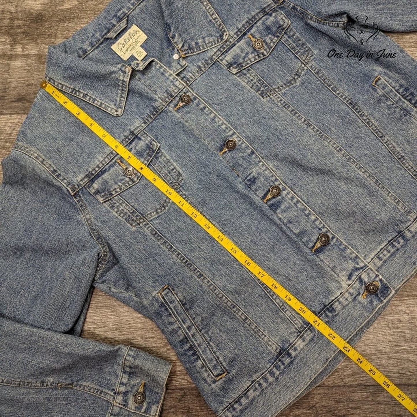Cabela's Denim Jacket Size XL