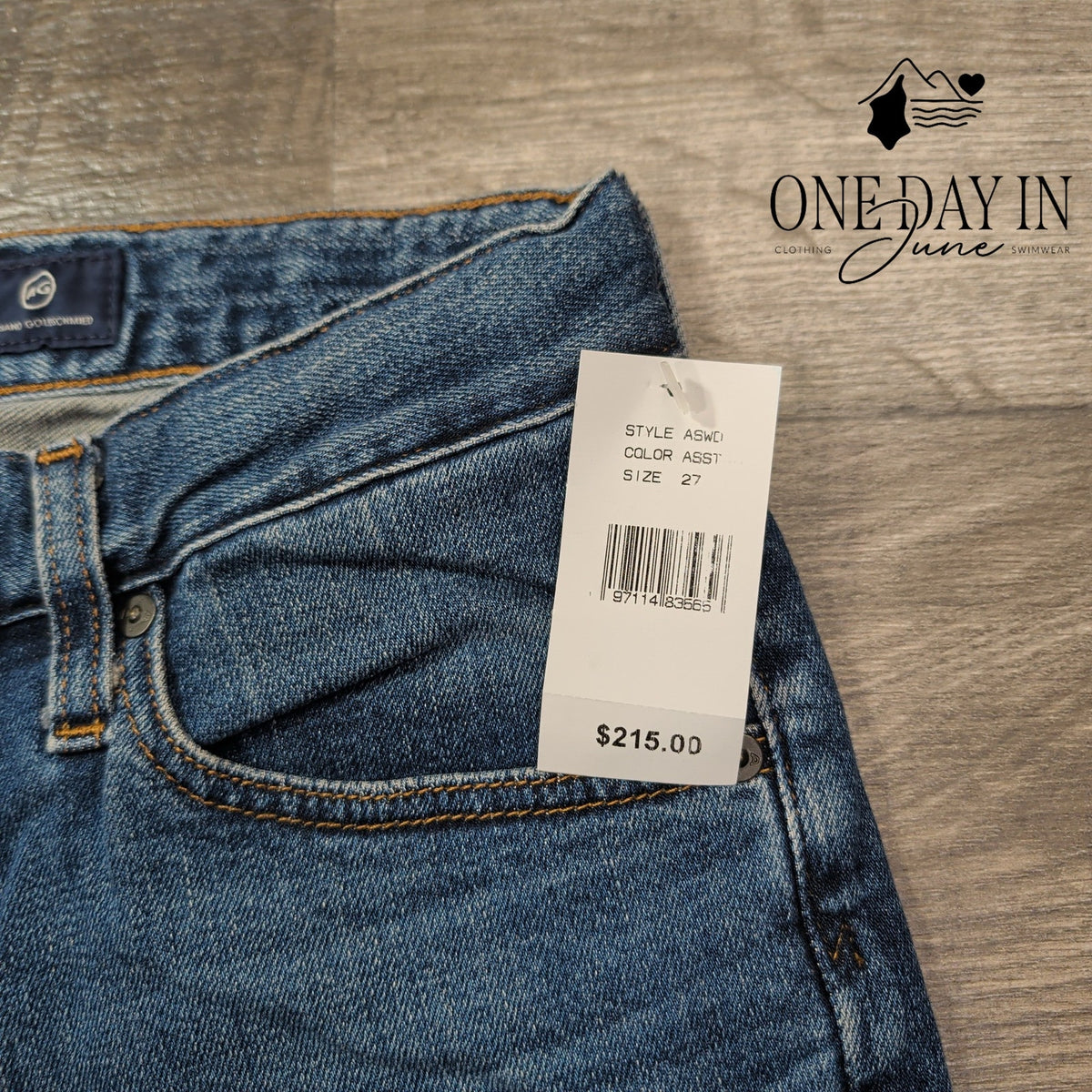 AG Adriano Goldschmied AG-ED Straight Leg Jeans Medium Wash NWT Size 4 (27)