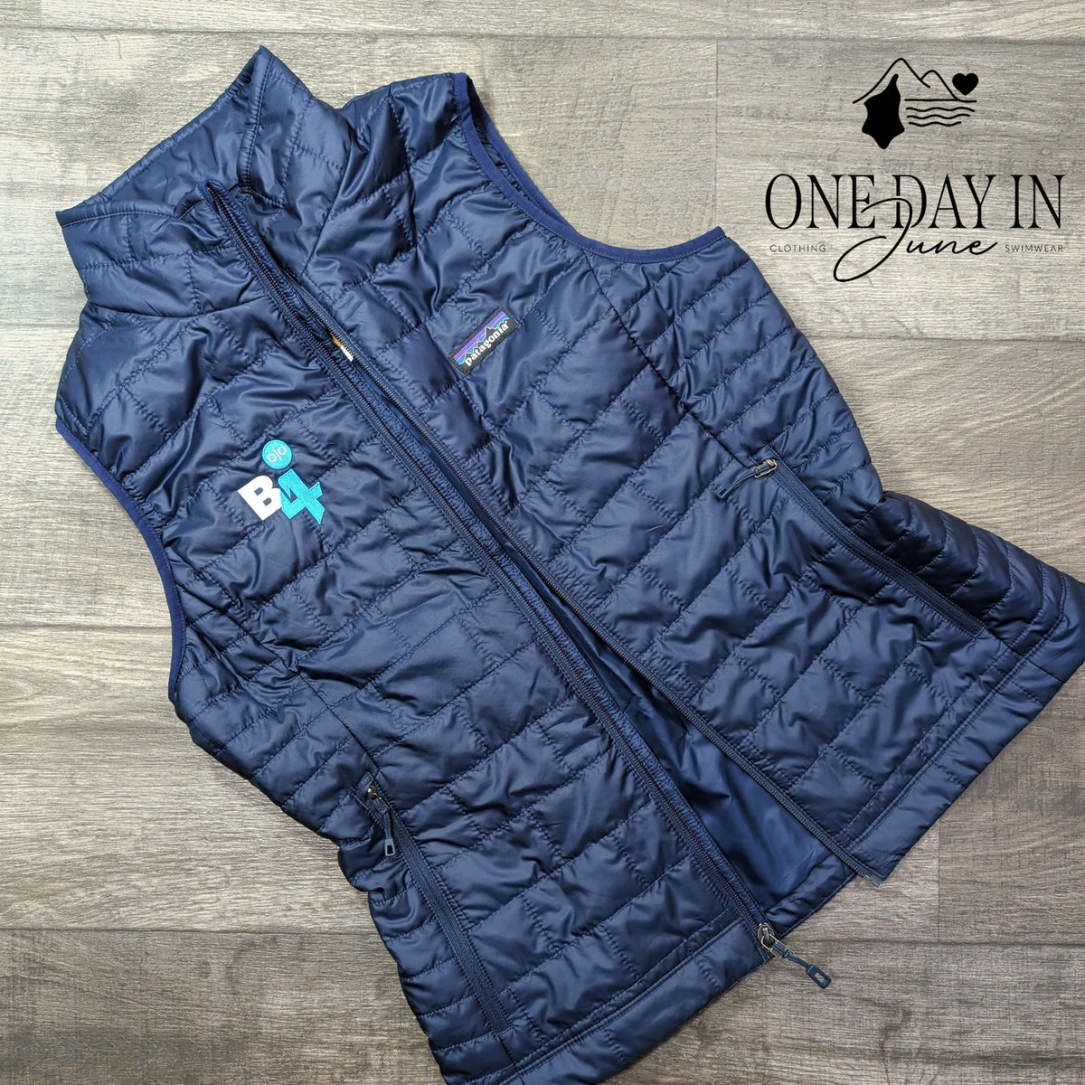 Patagonia Nano Puff Insulated Quilted Vest Navy Blue NWT B4 Logo Size M