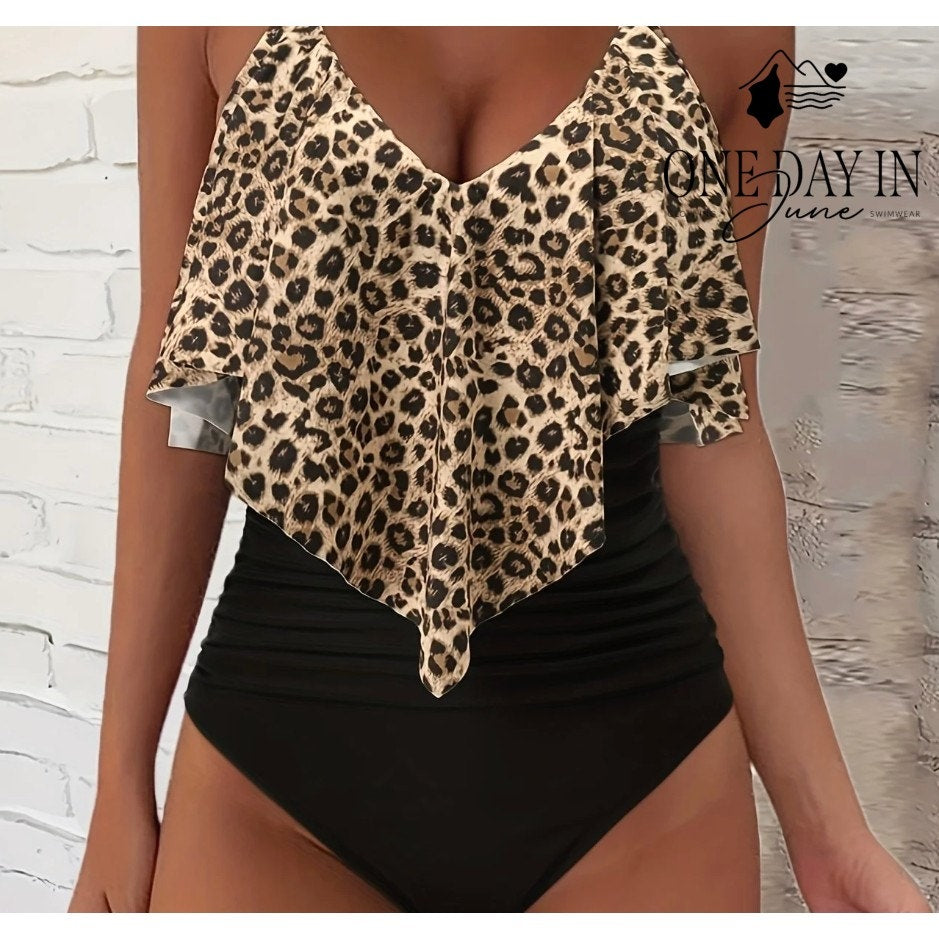 CharmLeaks Leopard Print Lace Up Back Flounce One Piece Swimsuit Size M
