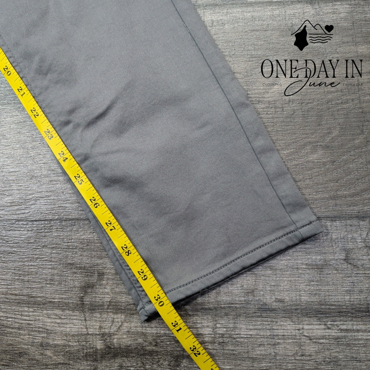 Banana Republic 5 Pocket Slim Straight Stretch Pants Gray NWT Size 30X32