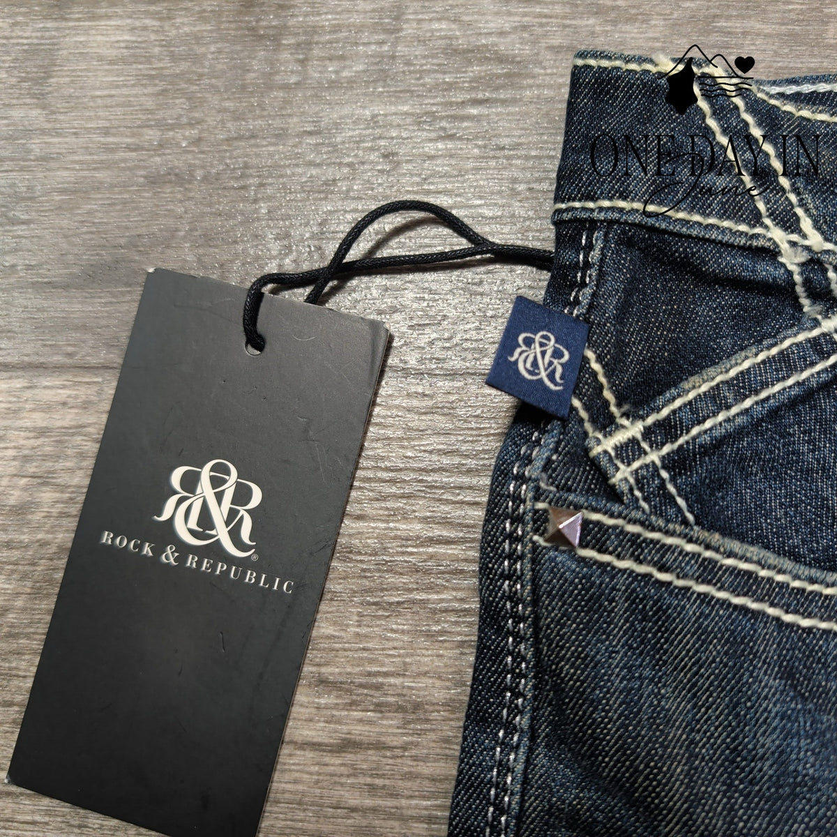 Rock & Republic Crystal Ball Mid Rise Bootcut Jeans Dark Wash NWT Size 6