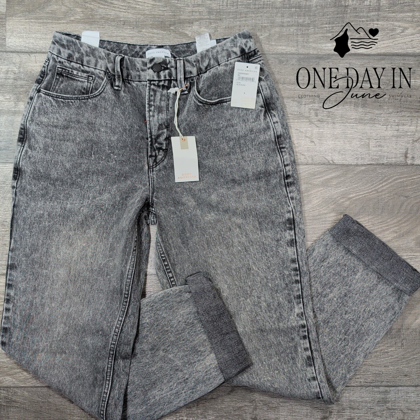 Good American Good Legs Mom Jeans Black Gray High Rise Straight NWT Size 6 (28)