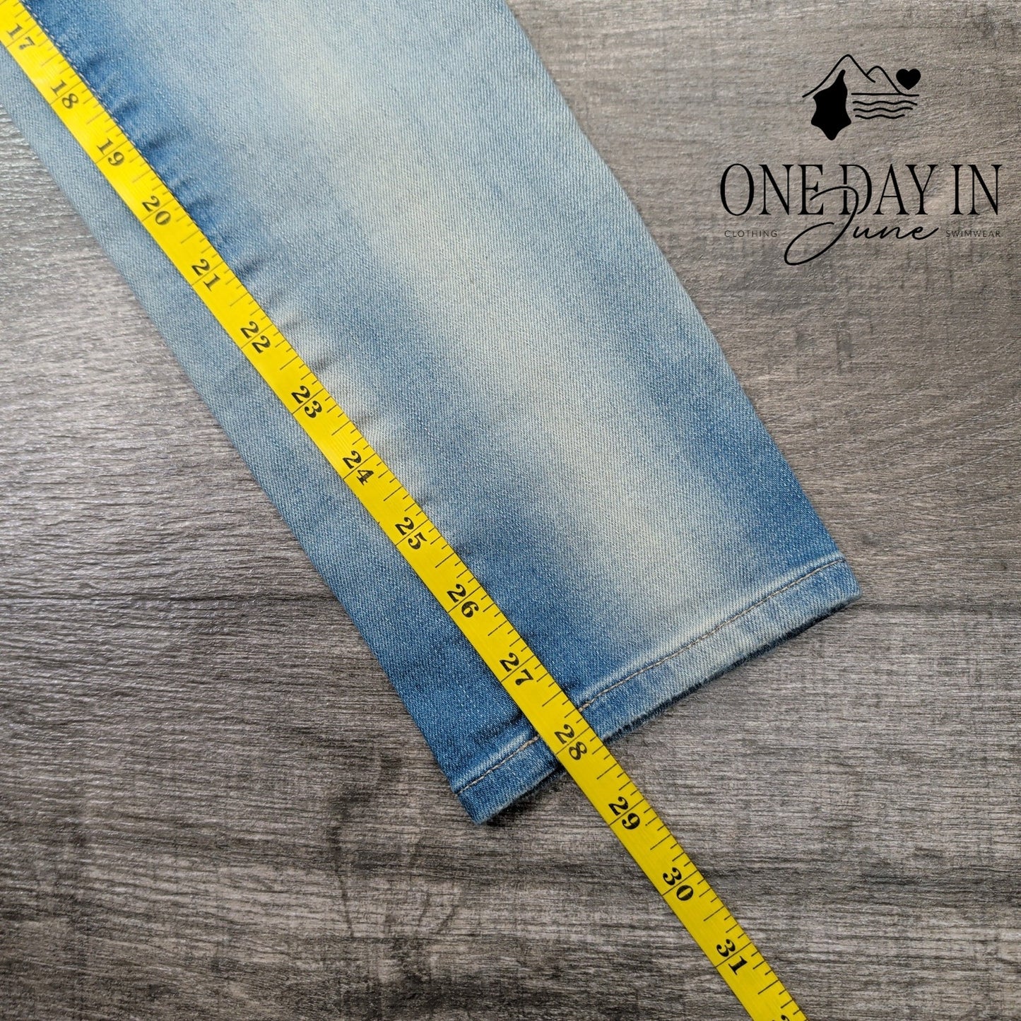 AG Adriano Goldschmied The Legging Ankle Jeans Size 4 (27)