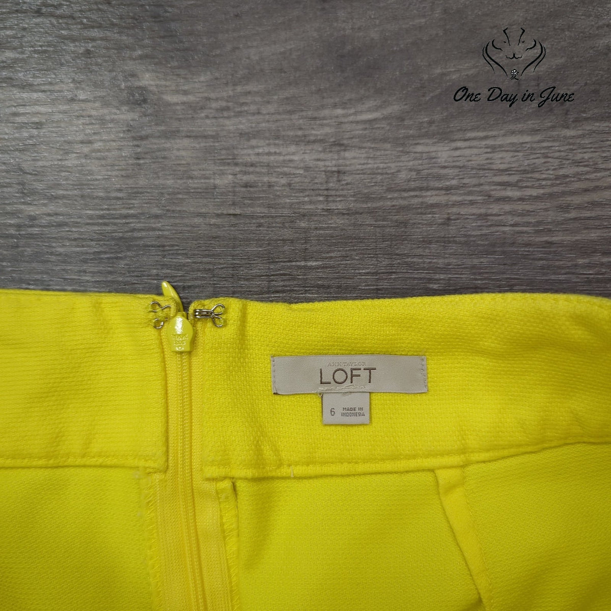 Loft Mini Skirt Bright Yellow Textured Knit Pencil Straight NWT Size 6