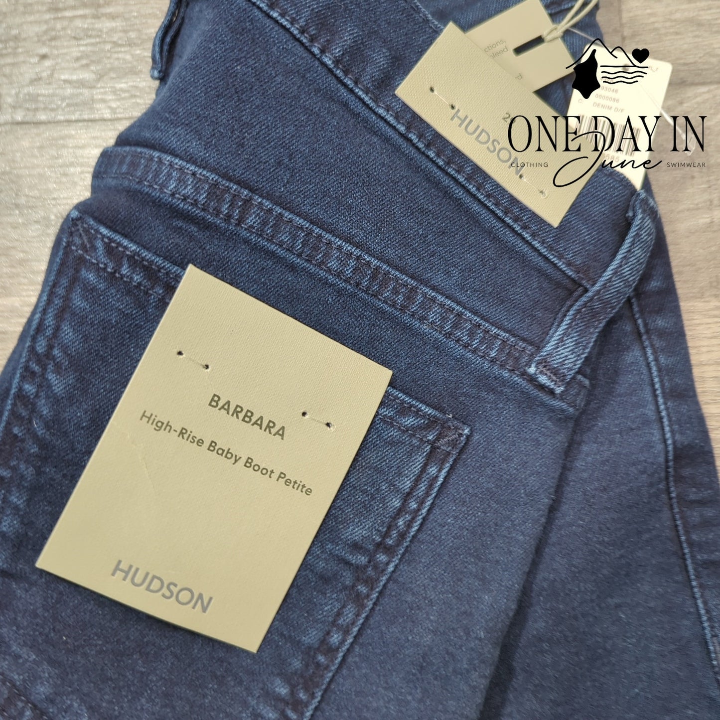 Hudson Barbara High Rise Baby Boot Petite Jeans Dark Wash NWT $195 Size 8 (29)