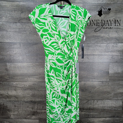 Maggy London Short Sleeve Wrap Dress Size 2