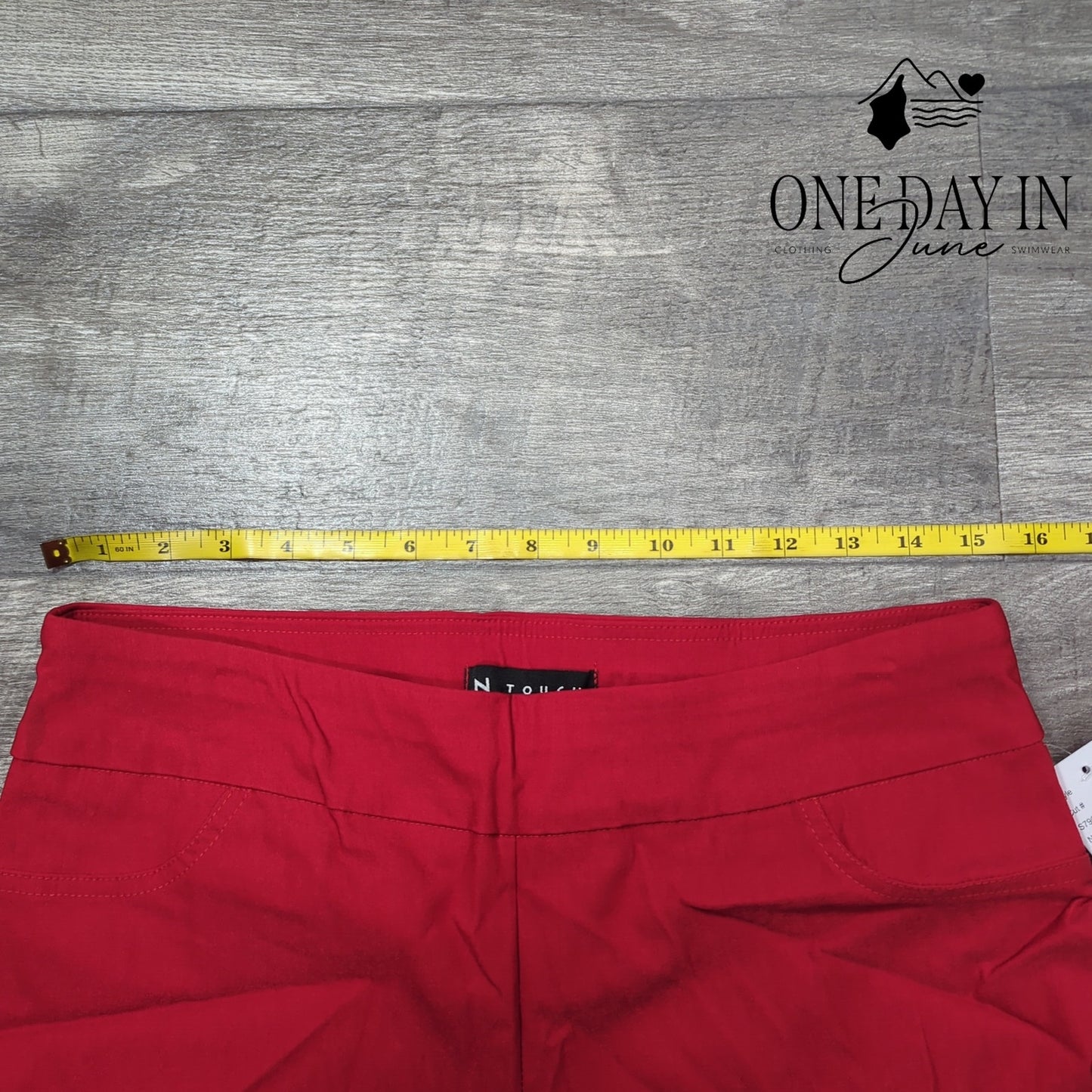 N Touch Pull on Capri Pants Size 8
