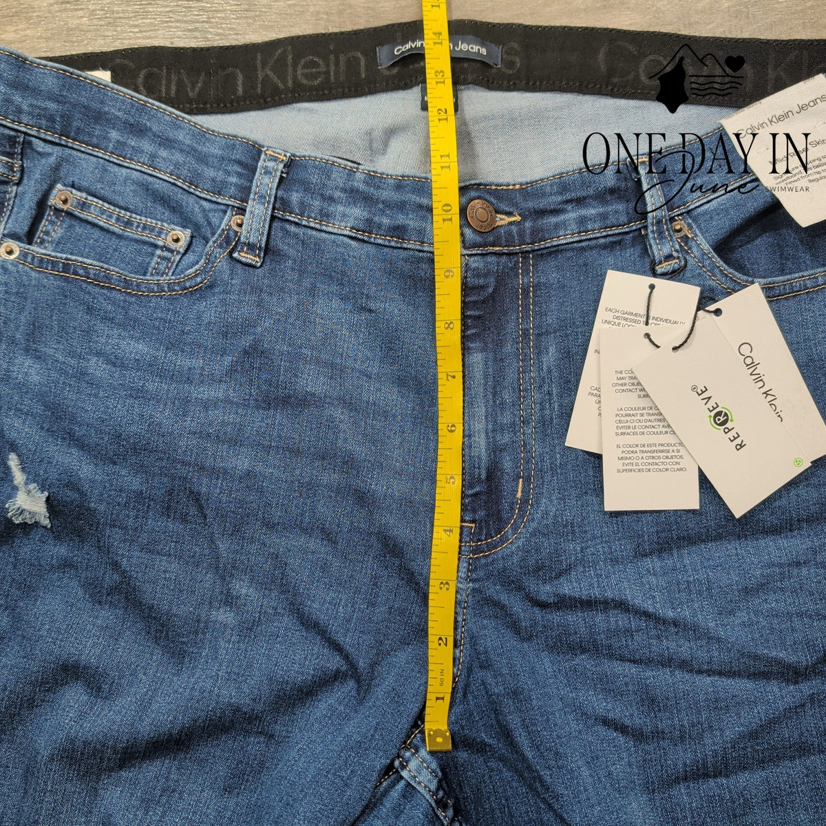 Calvin Klein Plus Size Mid Rise Skinny Distressed Jeans Blue NWT Size 20W