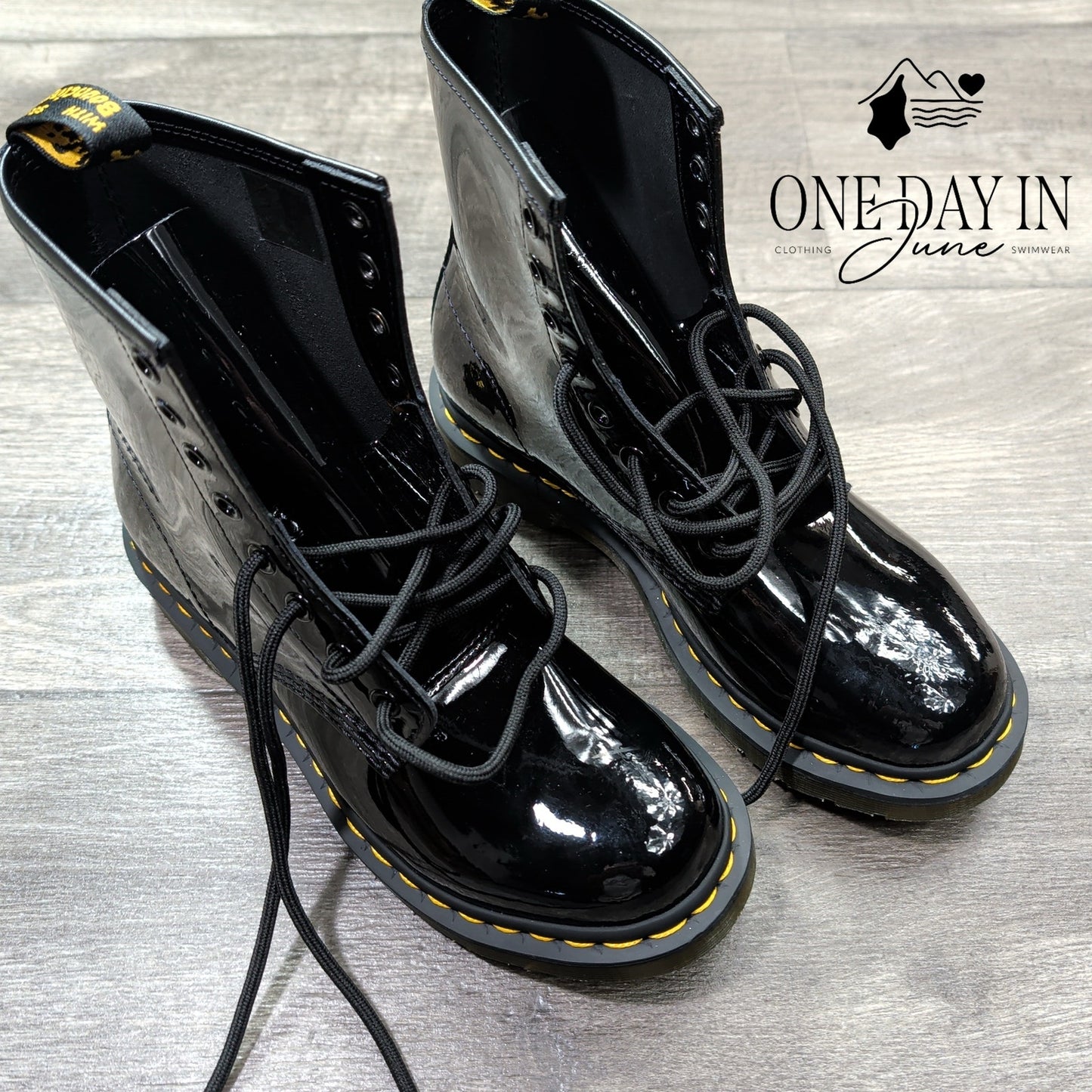 Dr. Martens 1460 Shiny Patent Leather Boots Size 7