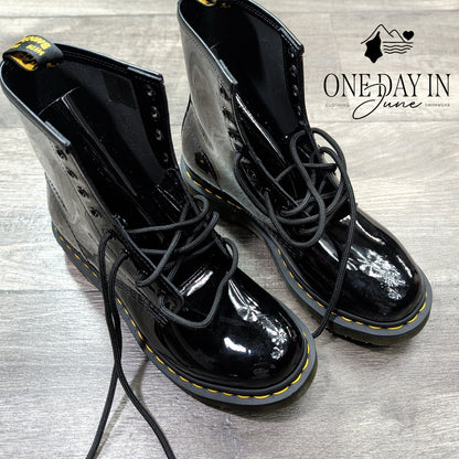 Dr. Martens 1460 Shiny Patent Leather Boots Size 7
