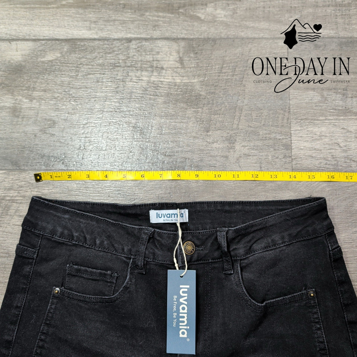 Luvamia High Rise Wide Leg Jeans Black Front Seam NWT Size L