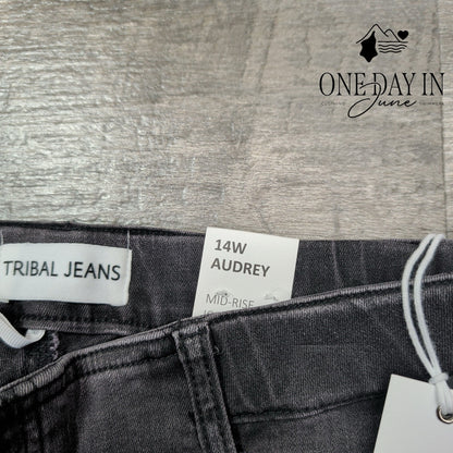 Tribal Plus Size Audrey Mid Rise Icon Fit Jeans Size 14W
