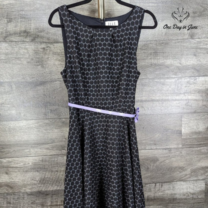 Elle Sleeveless Fit & Flare Dress with Belt Size M