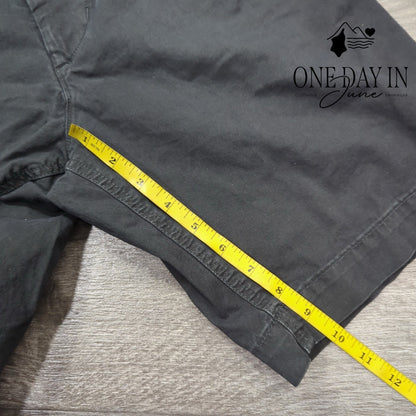 American Eagle Outfitters Classic At The Knee Shorts Size 28 (6)