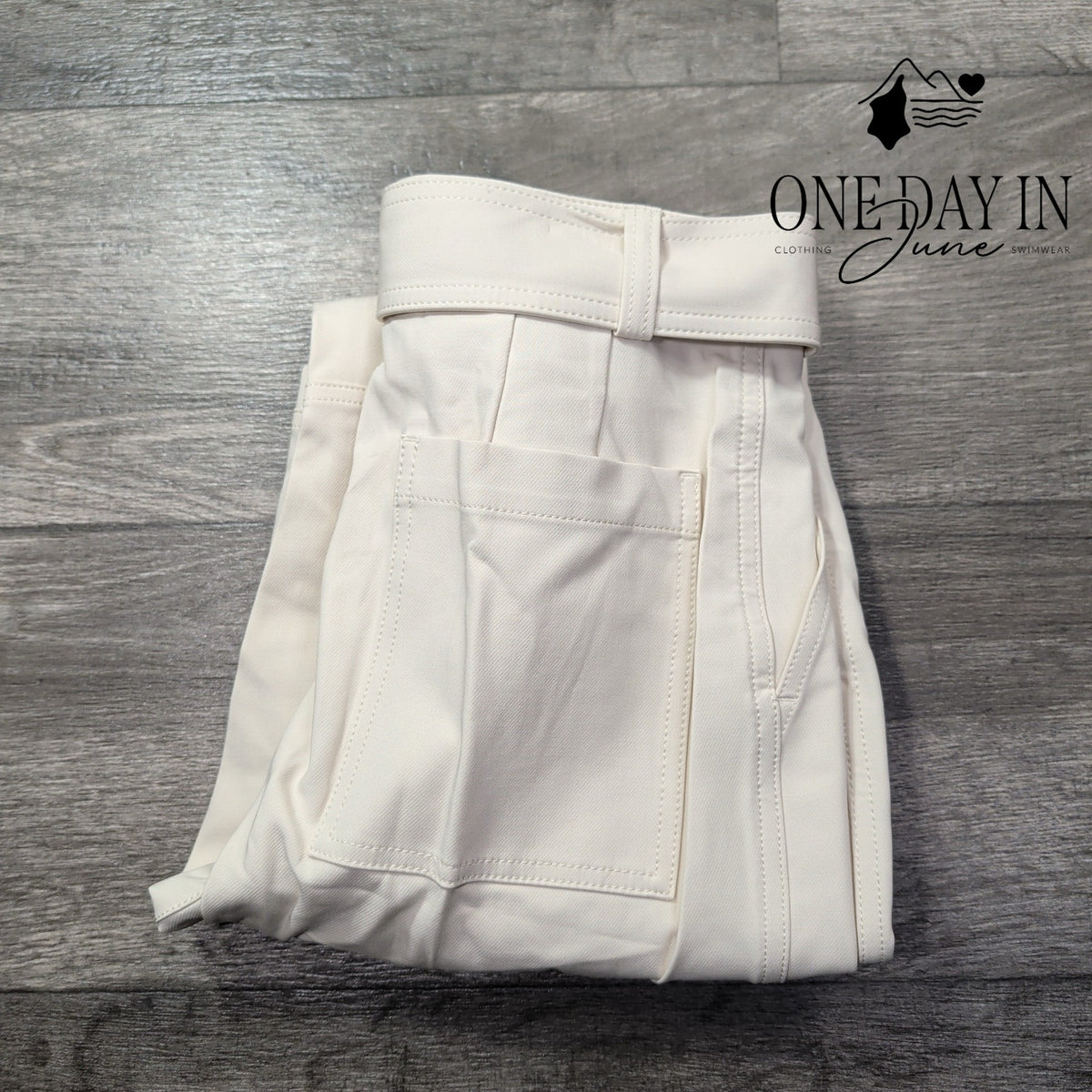 Banana Republic Petite Belted Cargo Pants Ivory White Utility NWT Size 4P