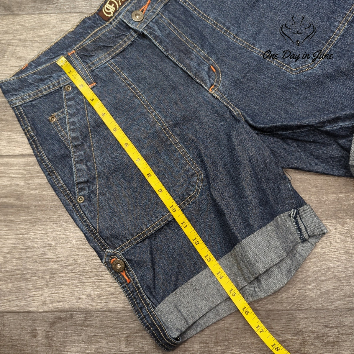 RF Jeans Slub Denim Cuffed Jean Shorts Blue Orange Stitch NWT Size 6