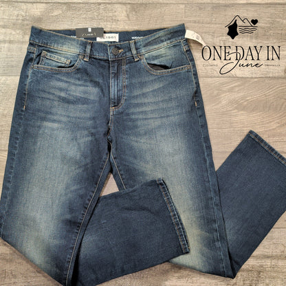 DL1961 Wayne Casual Straight Jeans Domain Dark Wash NWT Size 32X32